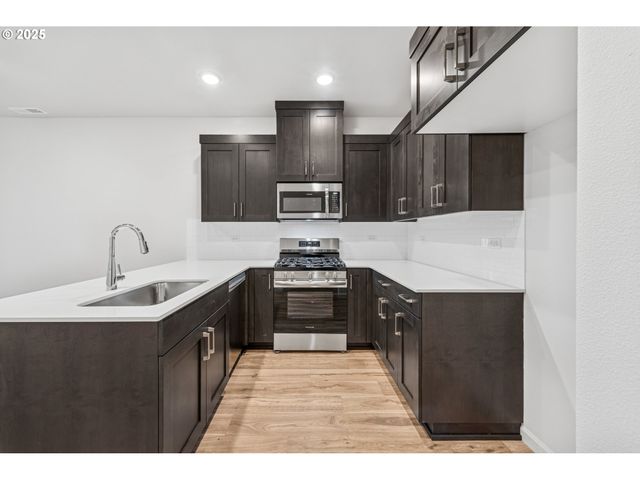 3683 Sw 209th Ave, Hillsboro, OR 97123