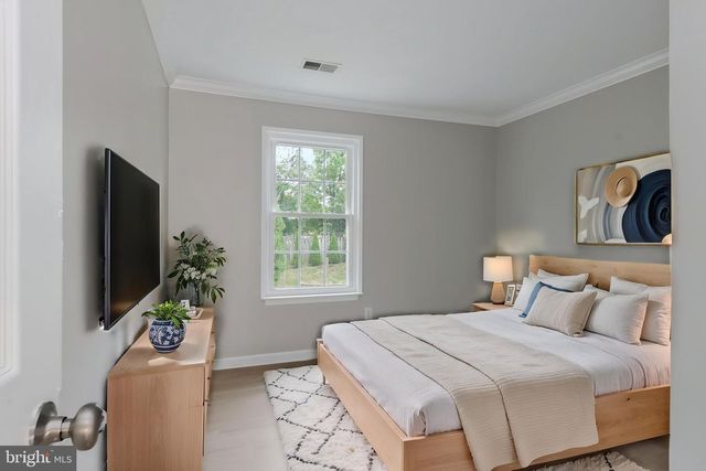3001 MARISA CT, Woodbridge, VA 22192