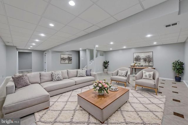 3001 MARISA CT, Woodbridge, VA 22192