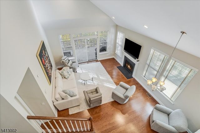 27 Bellflower Ct, Allamuchy Twp., NJ 07882