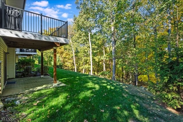 27 Bellflower Ct, Allamuchy Twp., NJ 07882