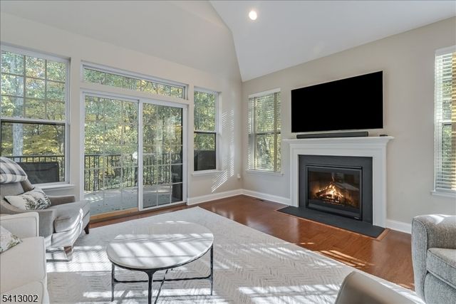 27 Bellflower Ct, Allamuchy Twp., NJ 07882