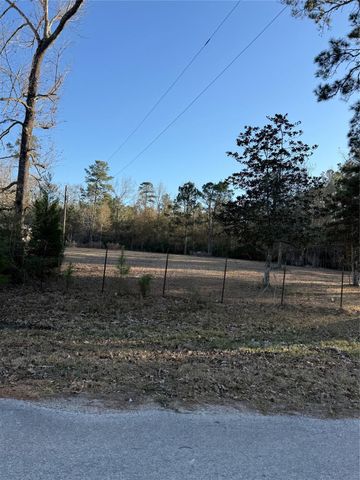 1621 County Road 308, Cleveland, TX 77327