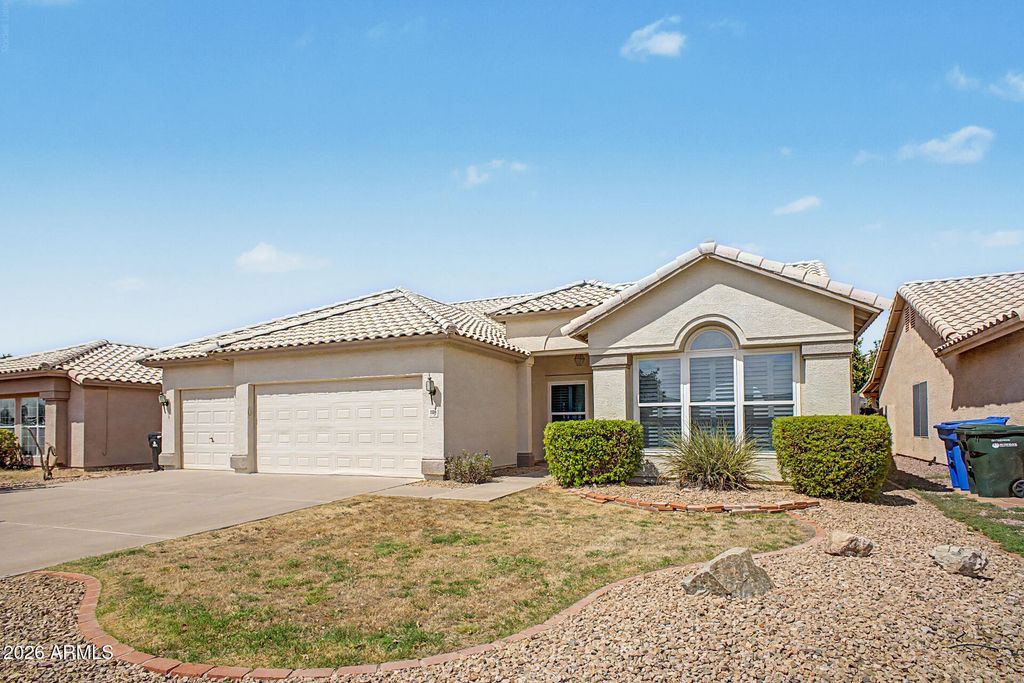 3334 E UTOPIA Road, Phoenix, AZ 85050 — photo 2