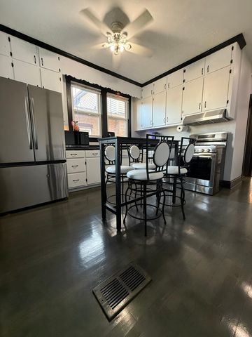2407 S 61st Avenue, Cicero, IL 60804