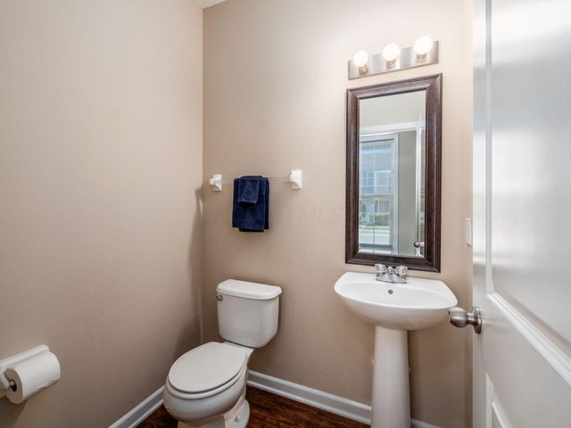 8785 Olenmead Drive, Lewis Center, OH 43035