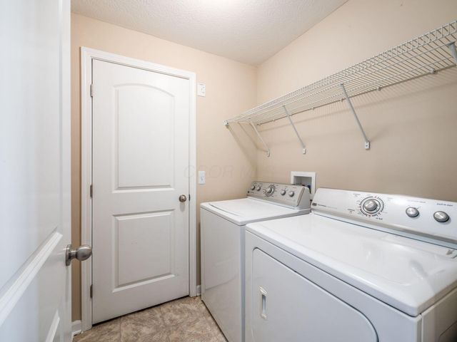 8785 Olenmead Drive, Lewis Center, OH 43035