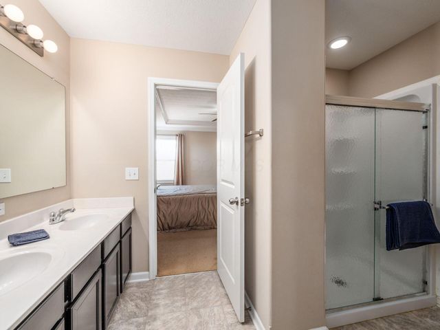 8785 Olenmead Drive, Lewis Center, OH 43035