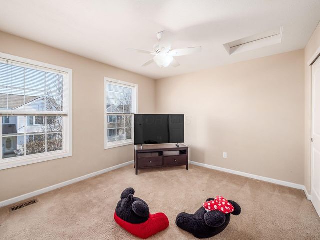 8785 Olenmead Drive, Lewis Center, OH 43035