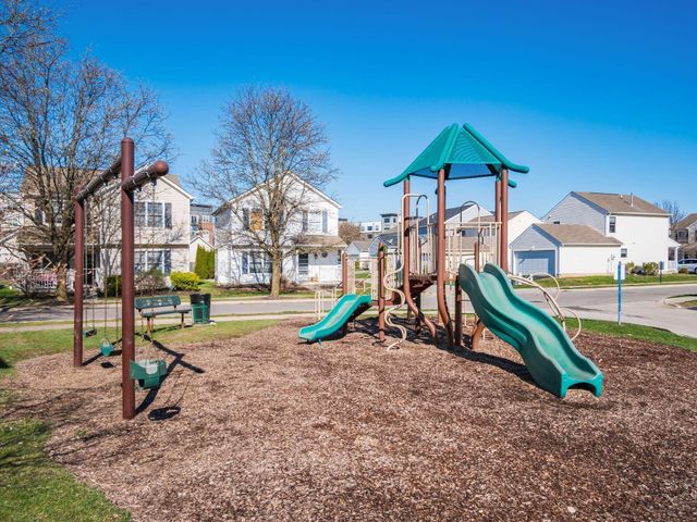 8785 Olenmead Drive, Lewis Center, OH 43035