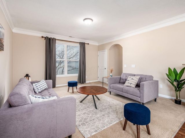 8785 Olenmead Drive, Lewis Center, OH 43035