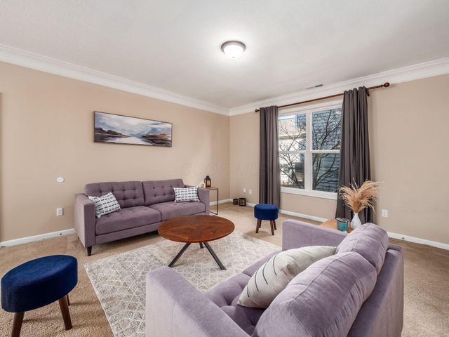 8785 Olenmead Drive, Lewis Center, OH 43035