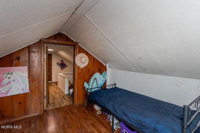 817 W Center Street, Fostoria, OH 44830