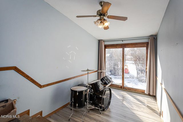 817 W Center Street, Fostoria, OH 44830