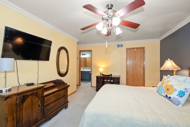 10934 S Lorel Avenue 10934, Oak Lawn, IL 60453