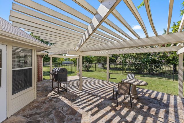 9 Horseman Drive, Lucas, TX 75002
