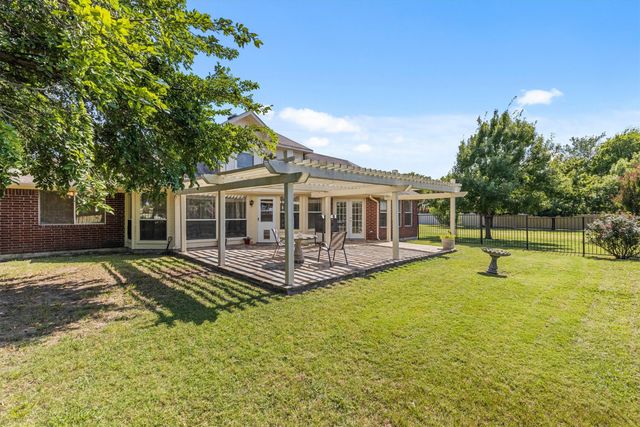 9 Horseman Drive, Lucas, TX 75002