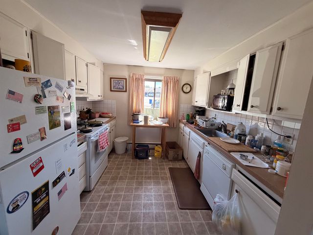 20 Pendleton Lane, Londonderry, NH 03053
