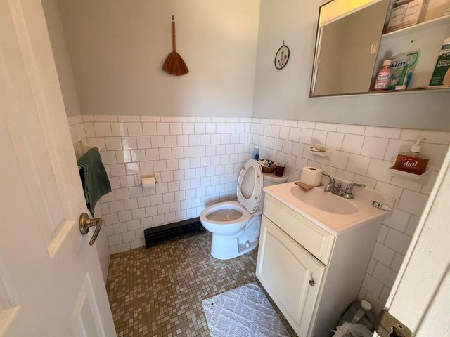 20 Pendleton Lane, Londonderry, NH 03053