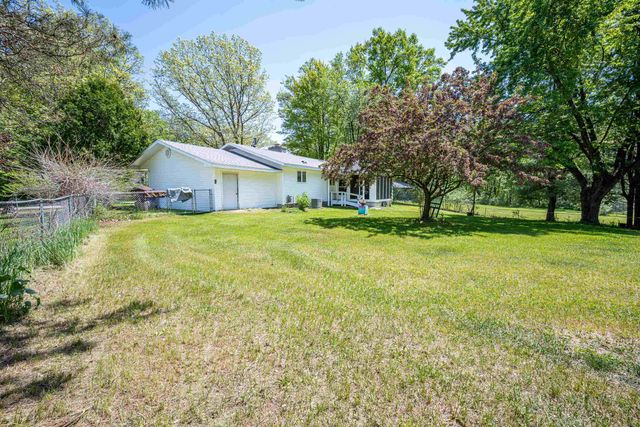 2881 Dean Street, Harrison, MI 48625