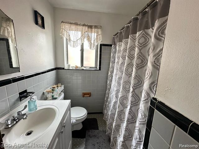 20485 Helen Street, Detroit, MI 48234