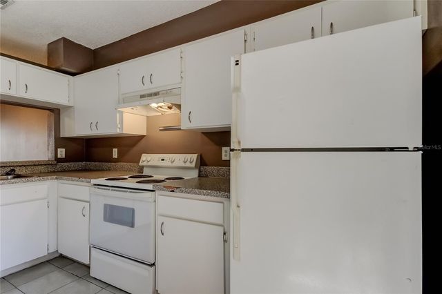 6318 BAYSIDE KEY DRIVE, Tampa, FL 33615