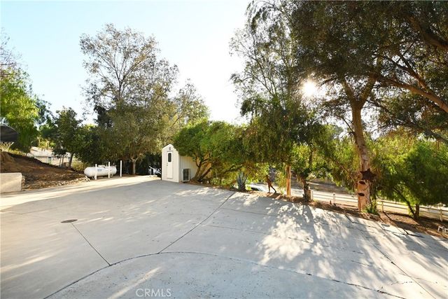 17371 Mockingbird Canyon, Riverside, CA 92504