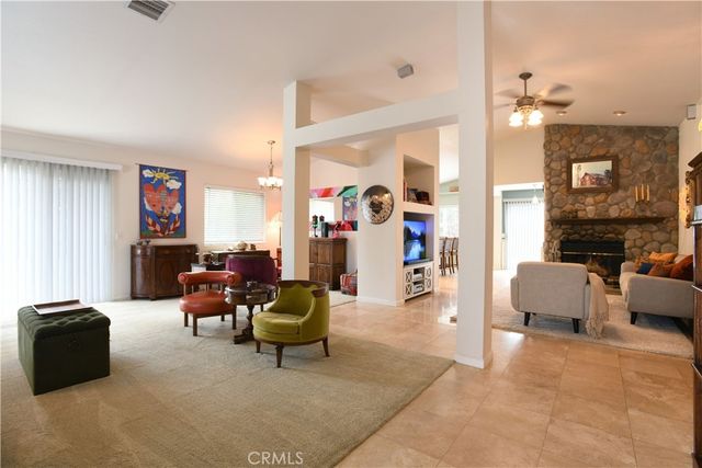 17371 Mockingbird Canyon, Riverside, CA 92504