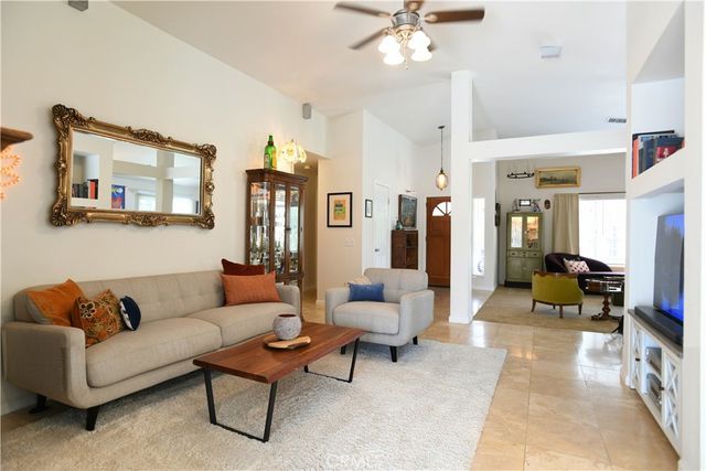 17371 Mockingbird Canyon, Riverside, CA 92504