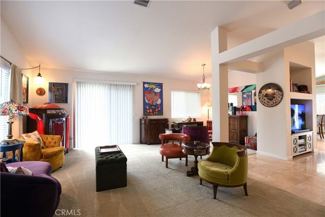 17371 Mockingbird Canyon, Riverside, CA 92504