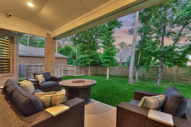 407 Tulip Tree Court, Conroe, TX 77318