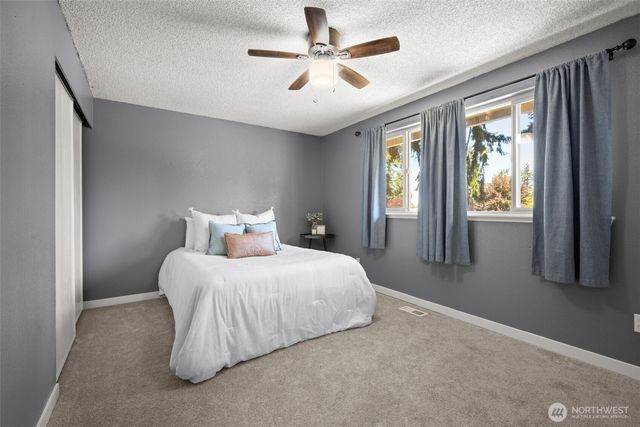 7916 4th Court SE, Olympia, WA 98503