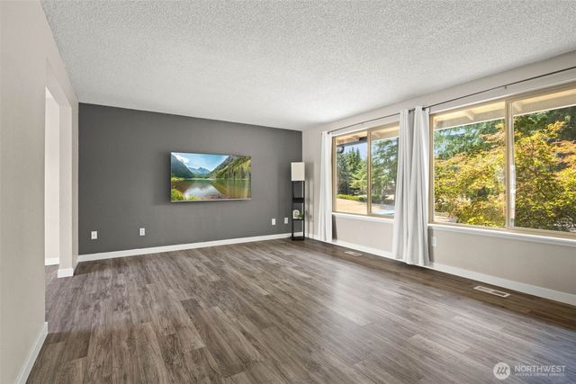 7916 4th Court SE, Olympia, WA 98503