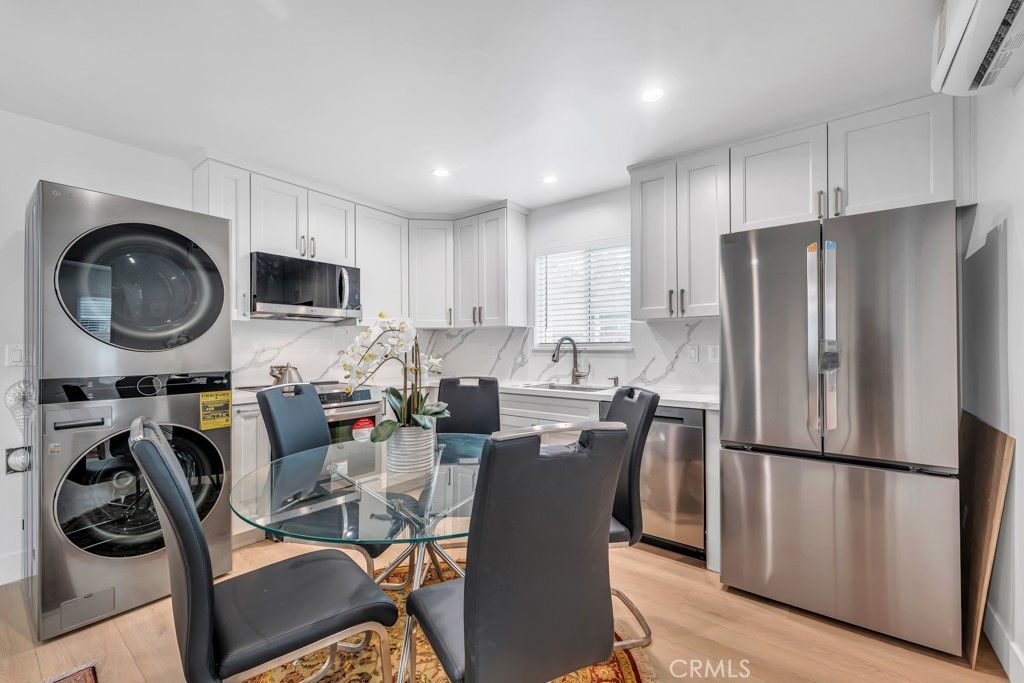 Image 29 of property listing at 6852 Claire Avenue, Reseda, CA 91335