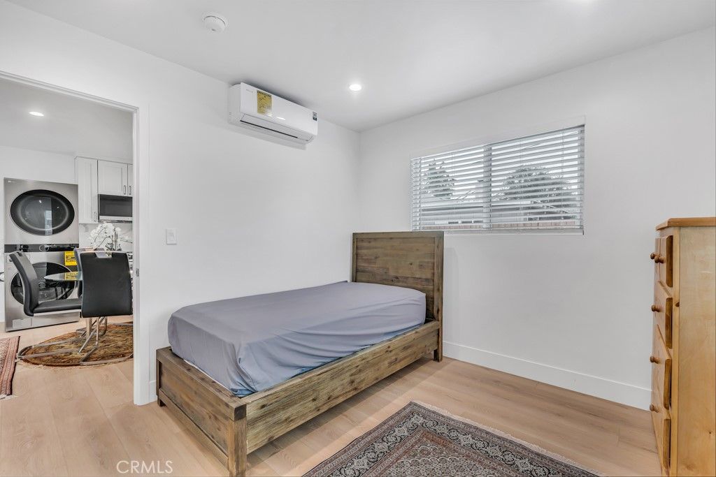 Image 31 of property listing at 6852 Claire Avenue, Reseda, CA 91335