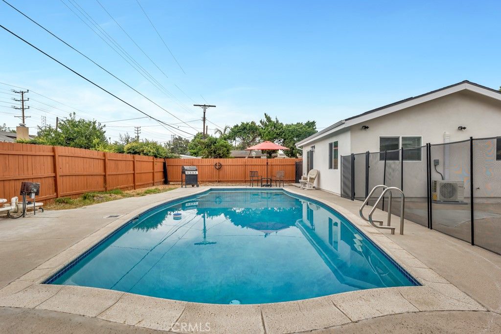 Image 48 of property listing at 6852 Claire Avenue, Reseda, CA 91335