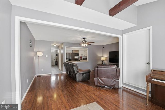 200 HUGHES AVE, Sellersville, PA 18960