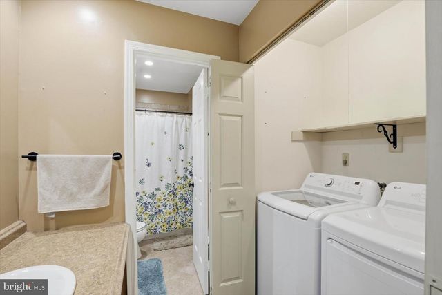 200 HUGHES AVE, Sellersville, PA 18960