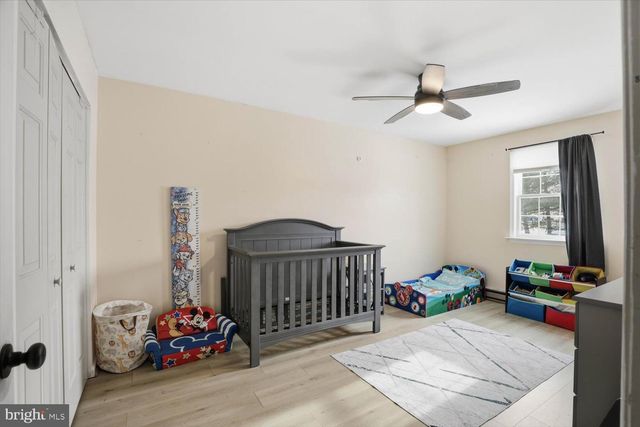 200 HUGHES AVE, Sellersville, PA 18960