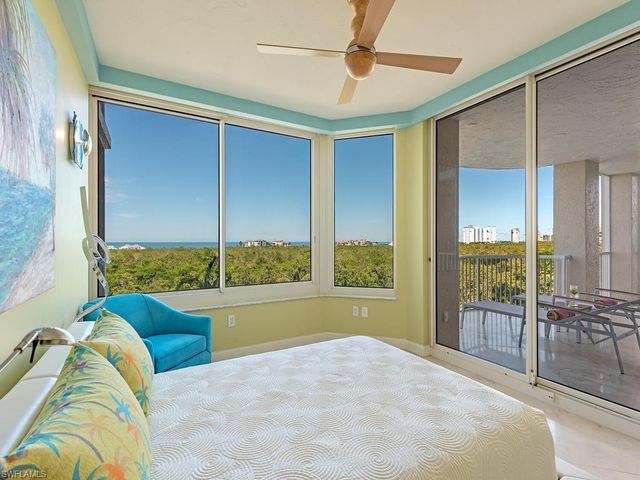 7117 Pelican Bay Blvd 507, Naples, FL 34108