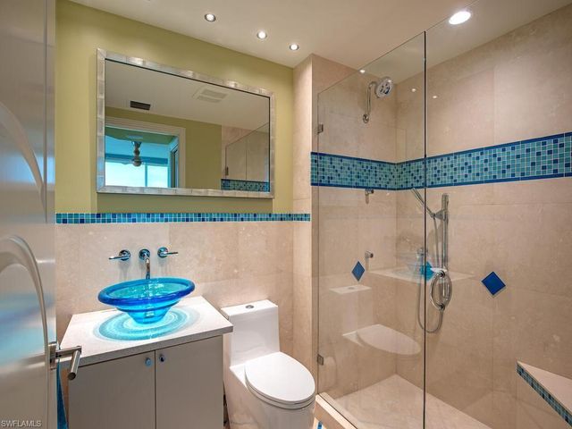 7117 Pelican Bay Blvd 507, Naples, FL 34108