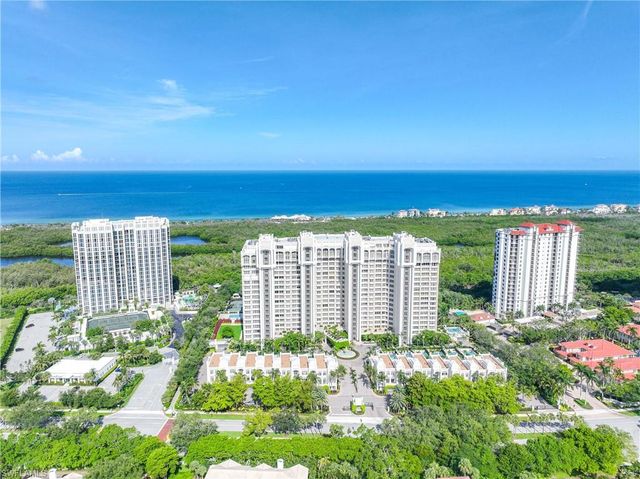7117 Pelican Bay Blvd 507, Naples, FL 34108