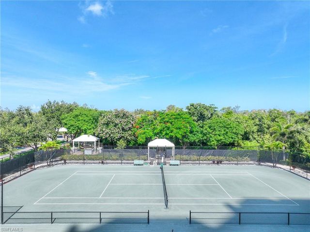 7117 Pelican Bay Blvd 507, Naples, FL 34108