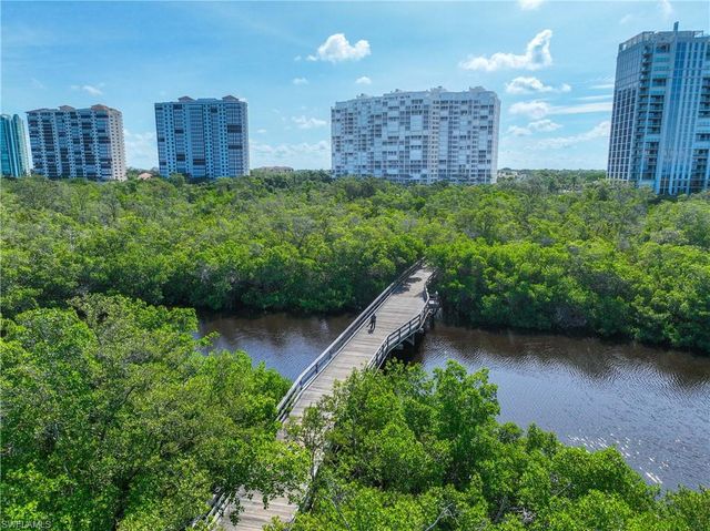7117 Pelican Bay Blvd 507, Naples, FL 34108