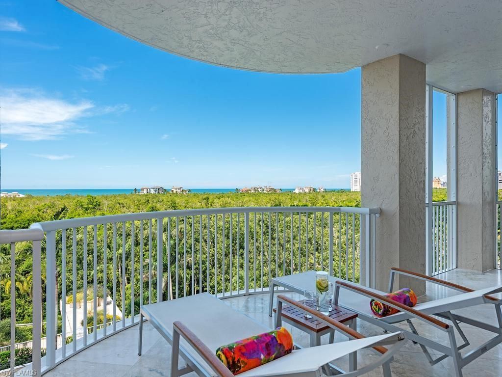 7117 Pelican Bay Blvd 507, Naples, FL 34108