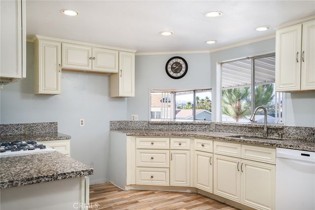 38200 Via Del Largo, Murrieta, CA 92563