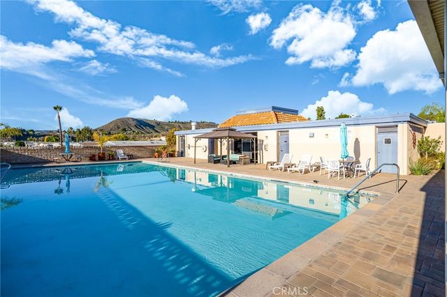 38200 Via Del Largo, Murrieta, CA 92563