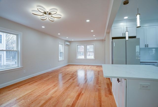 28 Williams St, Newton, MA 02464