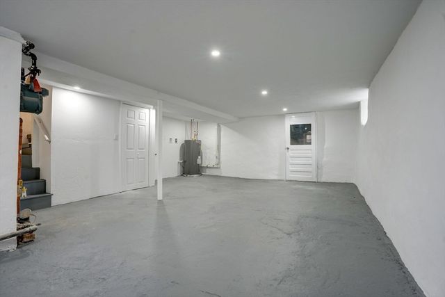 28 Williams St, Newton, MA 02464