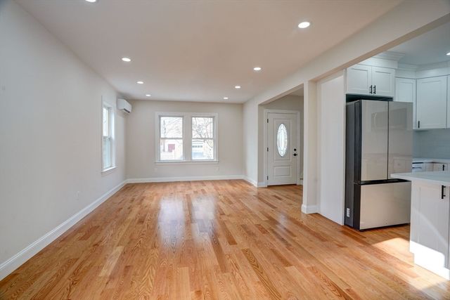 28 Williams St, Newton, MA 02464